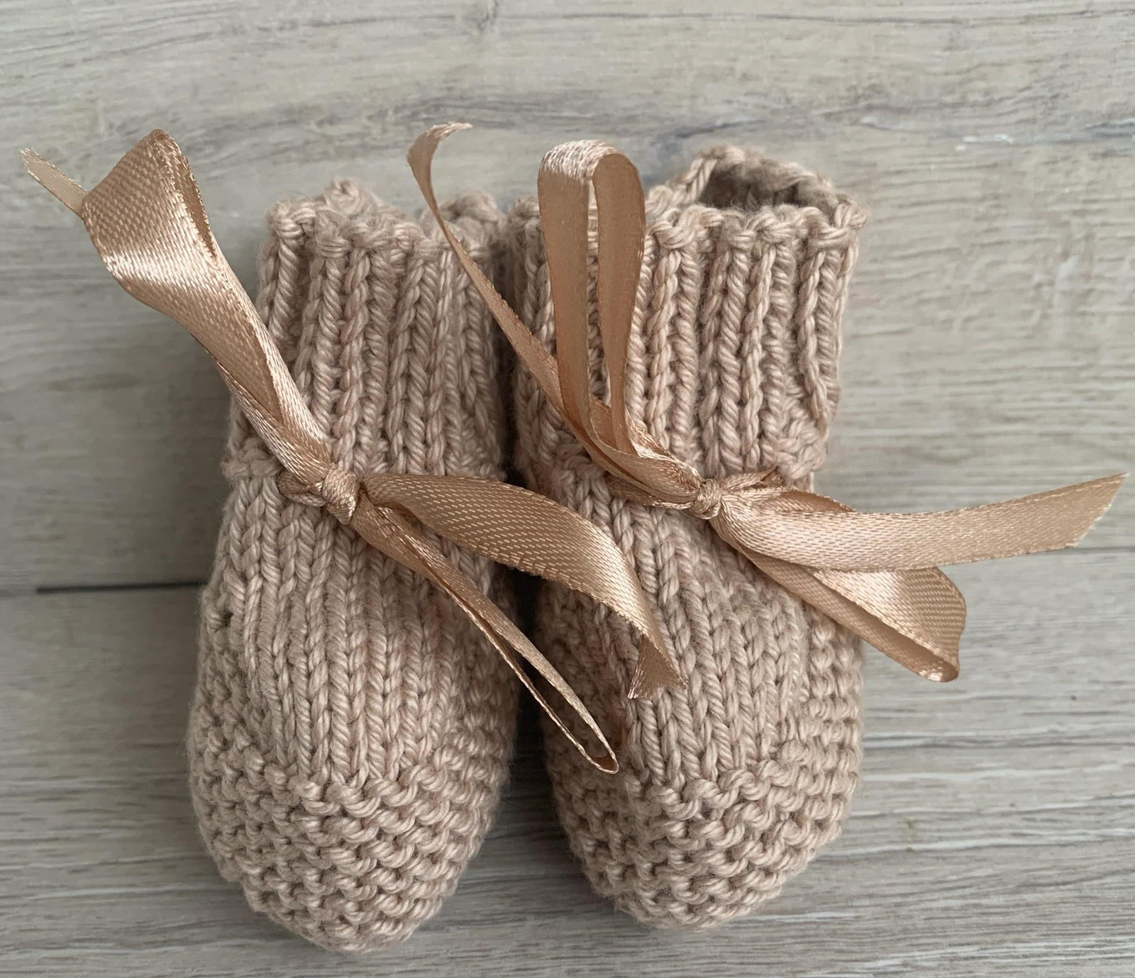 Gorro e chinelos bebê 0/3 meses – photo 3